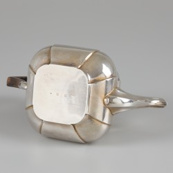 Theepot zilver.