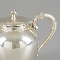 Theepot zilver.