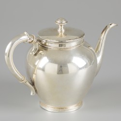 Theepot zilver.