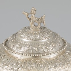 2-delig roomstel zilver.