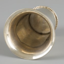 Lepelvaas zilver.
