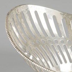 Bonbonmandje zilver.