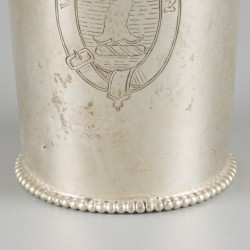 Drinkbeker zilver.