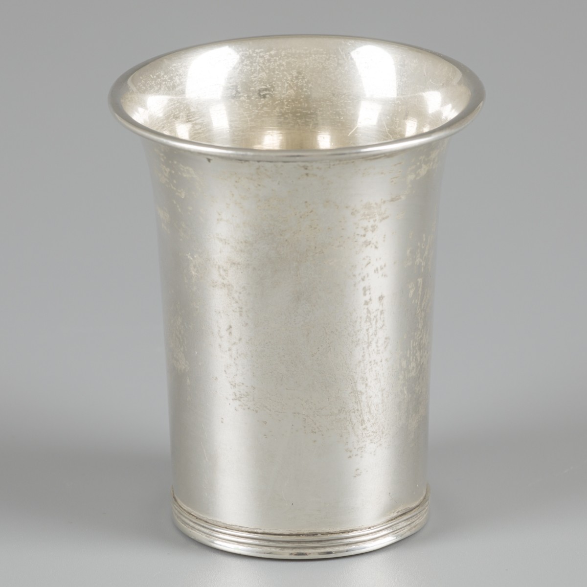 Drinkbeker zilver.