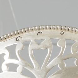 Bonbonmandje zilver.