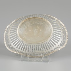 Bonbonmandje zilver.