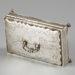 Theelepeldoosje zilver.