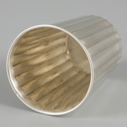 Drinkbeker zilver.