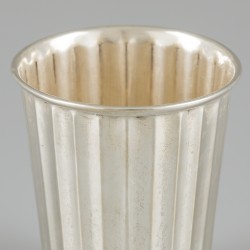 Drinkbeker zilver.