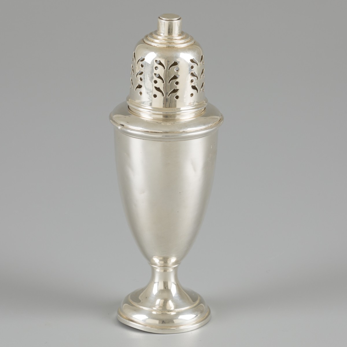 Strooibus zilver.