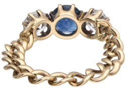 14 kt. Geelgouden 3-steens flexibele schakelring bezet met ca. 0.78 ct. diamant en 0.77 ct. natuurlijke saffier.