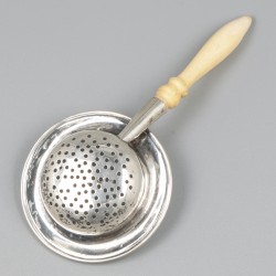 Theezeefje zilver.