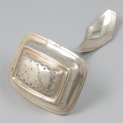 Strooilepel zilver.