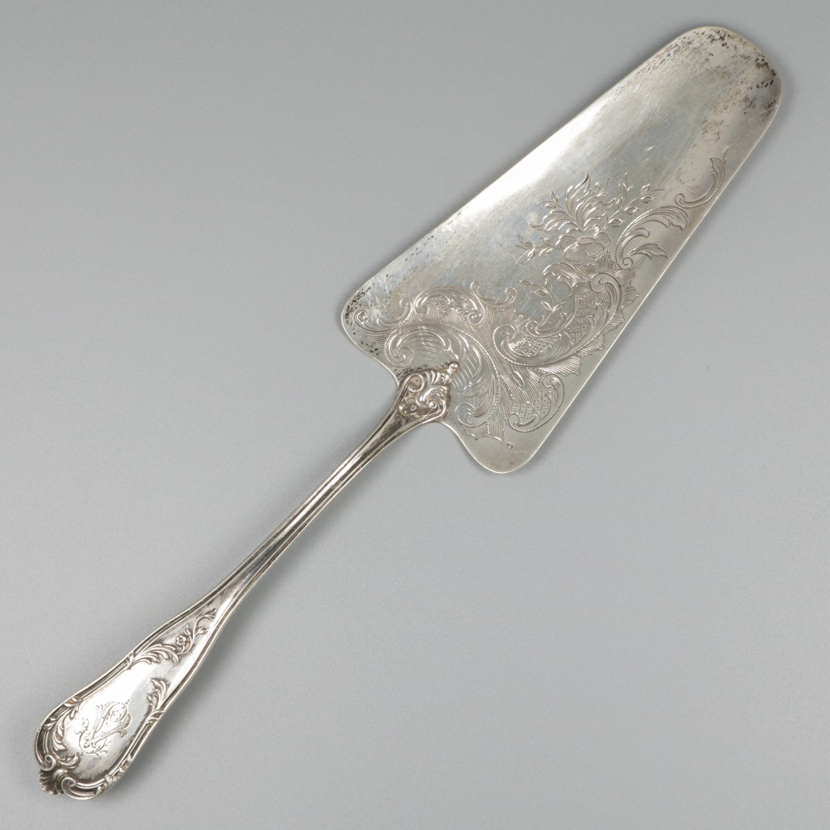 Taartschep zilver.