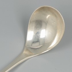 Sauslepel zilver.