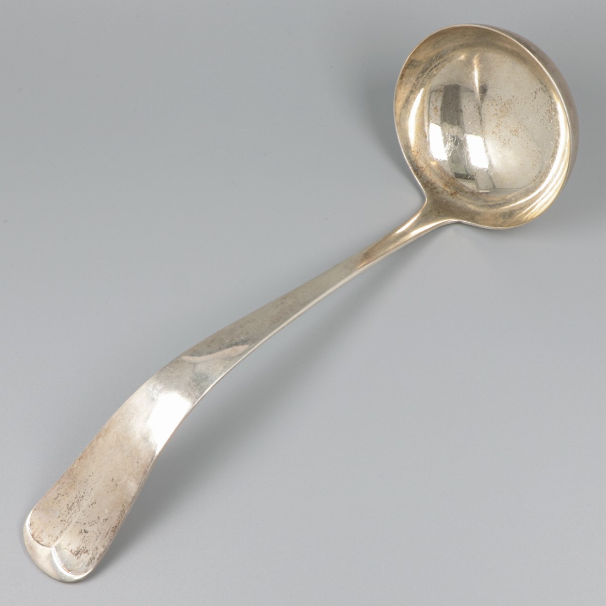 Soeplouche zilver.