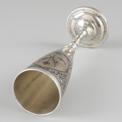 Wijnkelk zilver.