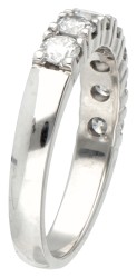 14 kt. Witgouden alliance ring bezet met ca. 1.02 ct. diamant.