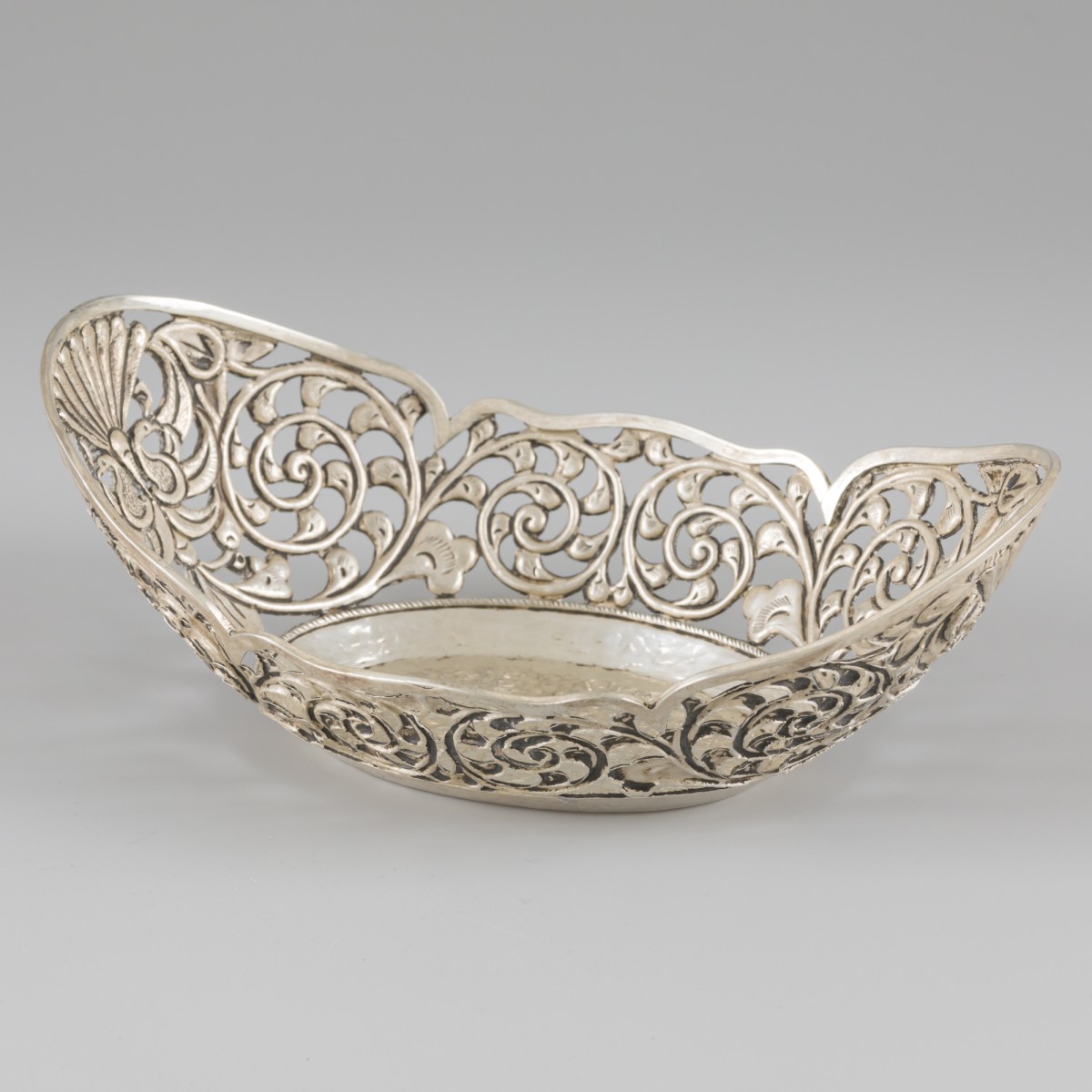 Bonbonmandje zilver.