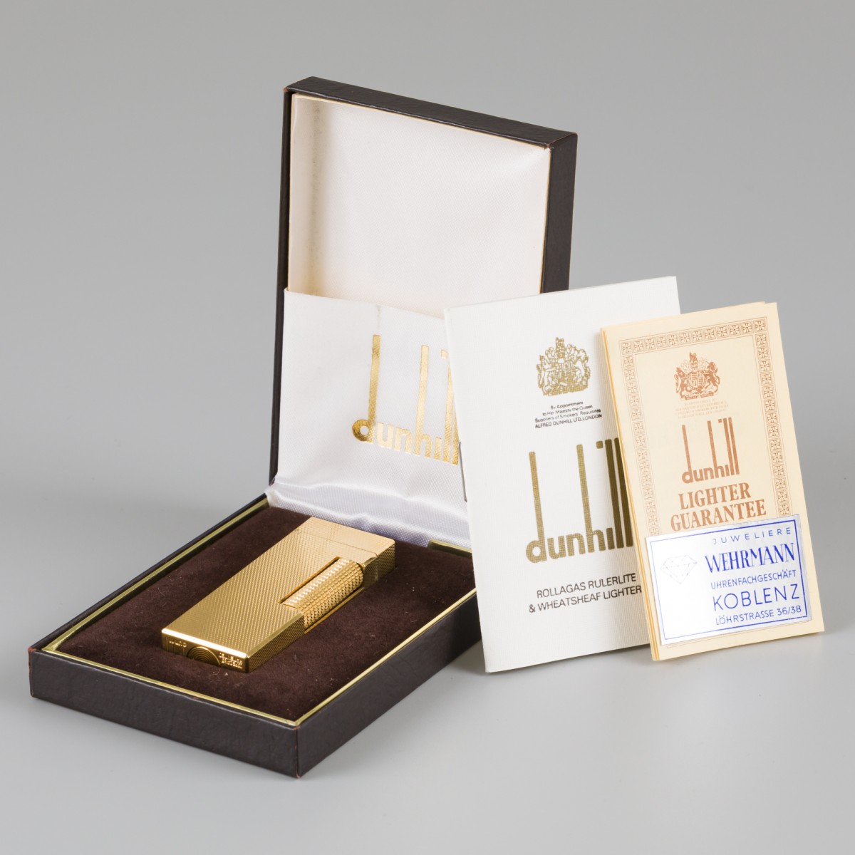 Dunhill aansteker.