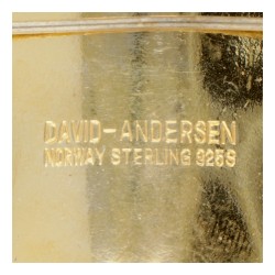 Sterling zilveren guilloche geëmailleerde vlinderbroche door Noorse designer David Andersen.