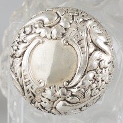 2-delige set kaptafelflacons zilver.