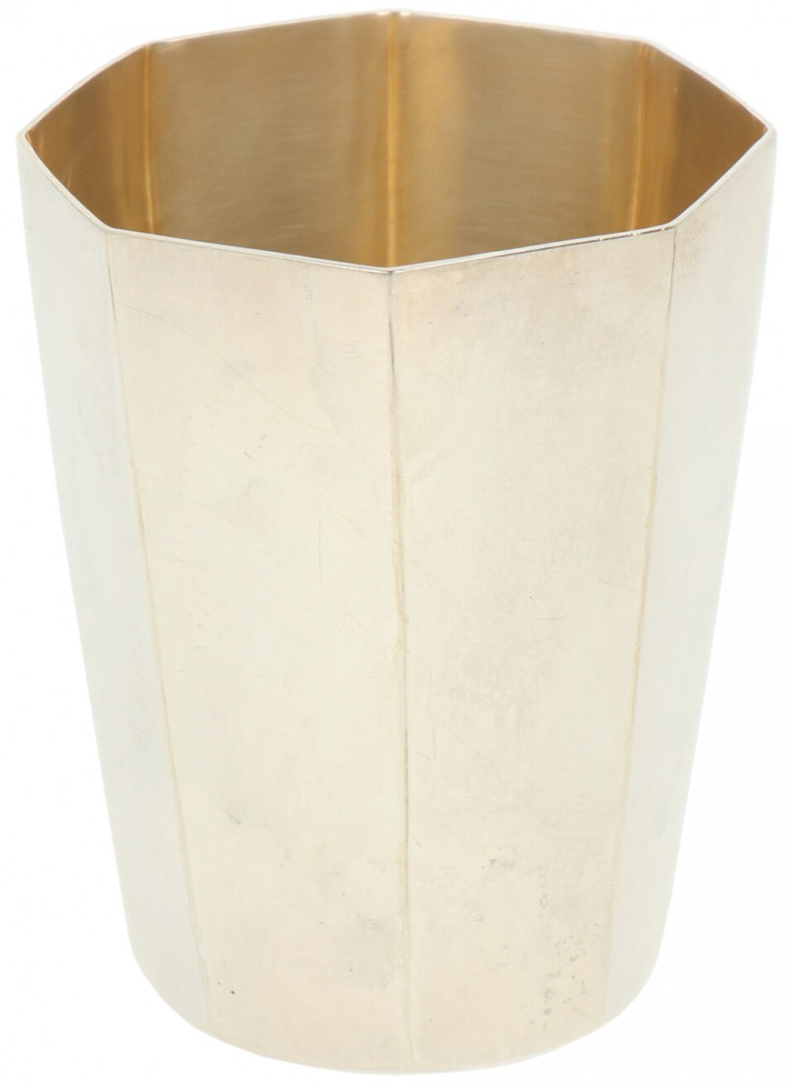 Drinkbeker zilver.