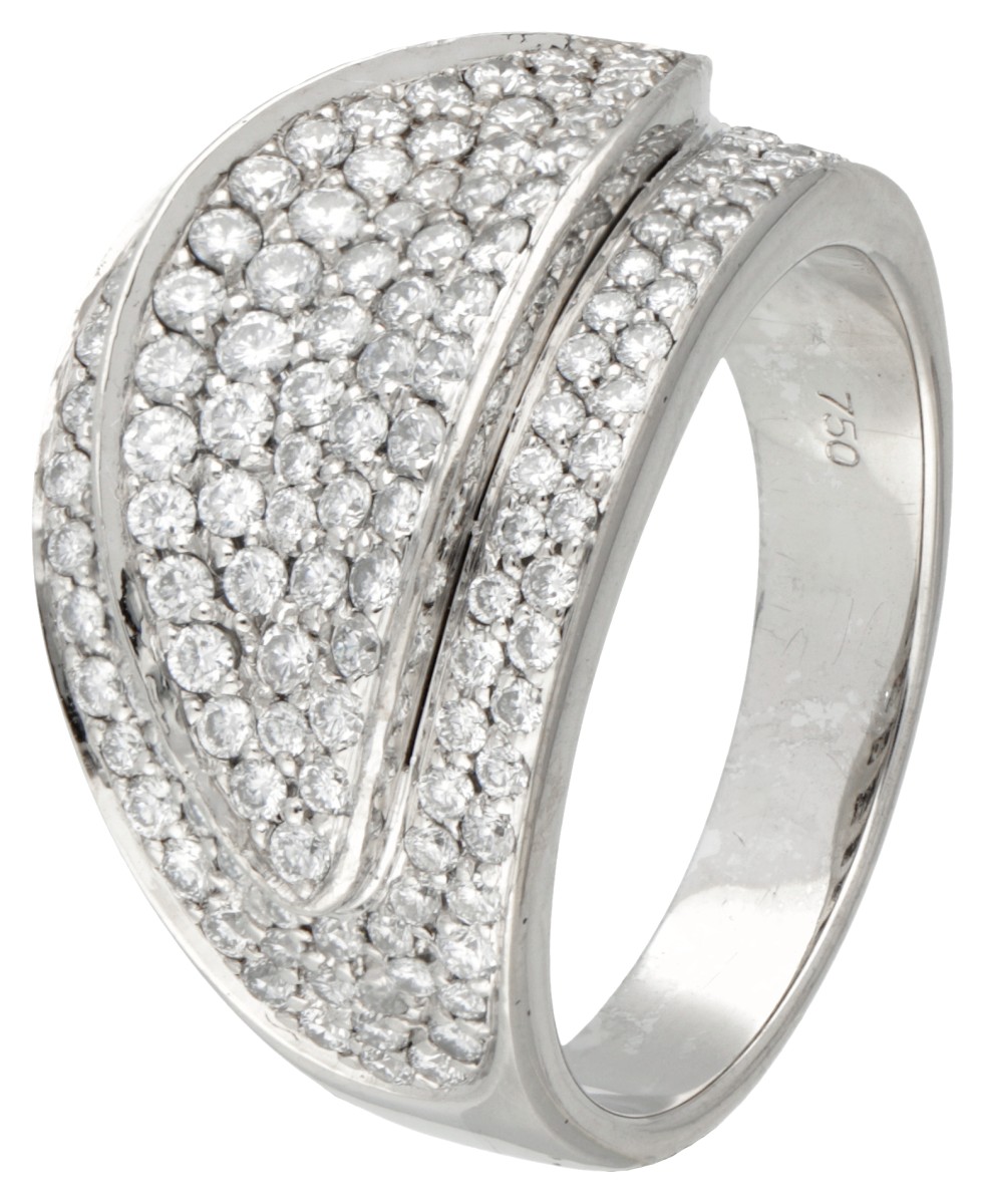 18 kt. Witgouden pavé ring bezet met ca. 1.10 ct. diamant.