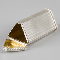 Doosje zilver.
