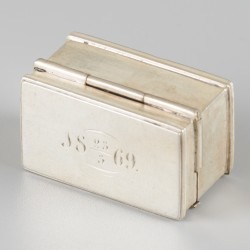 Pillendoosje zilver.