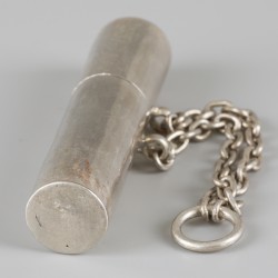 Chinese lakstempel in etui zilver.