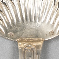 2-delig lot strooilepels zilver.