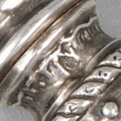 2-delig viscouvert zilver.