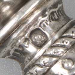 2-delig viscouvert zilver.
