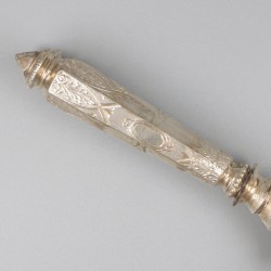 Notenkraker zilver.