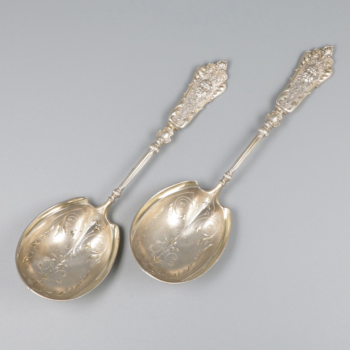 2-delige set compote-lepels zilver.