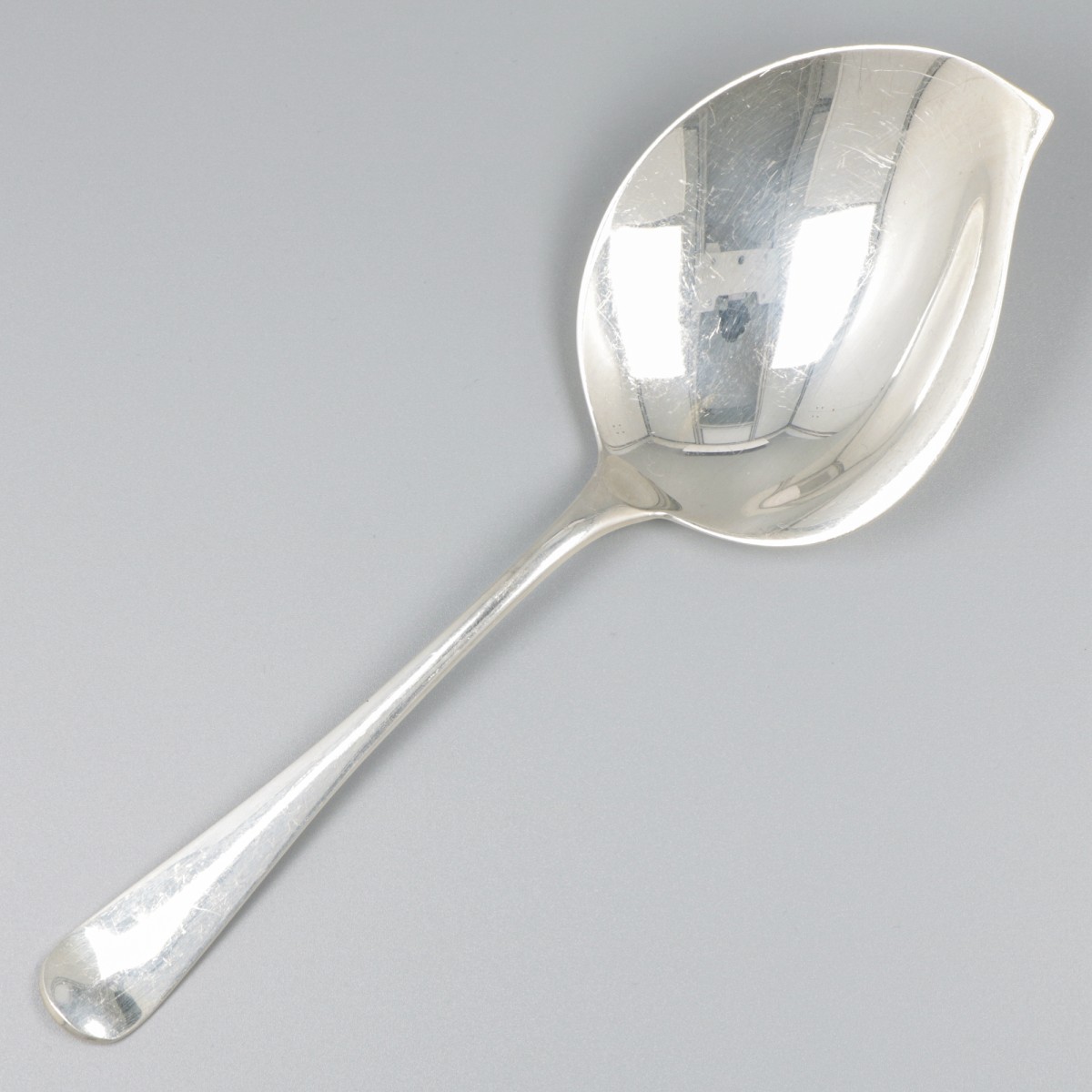 Vlalepel zilver.