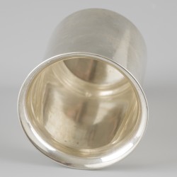 Drinkbeker zilver.