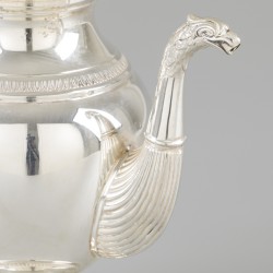 Theepot zilver.