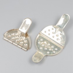2-delig lot citroenknijpers o.a. Tiffany & Co zilver.