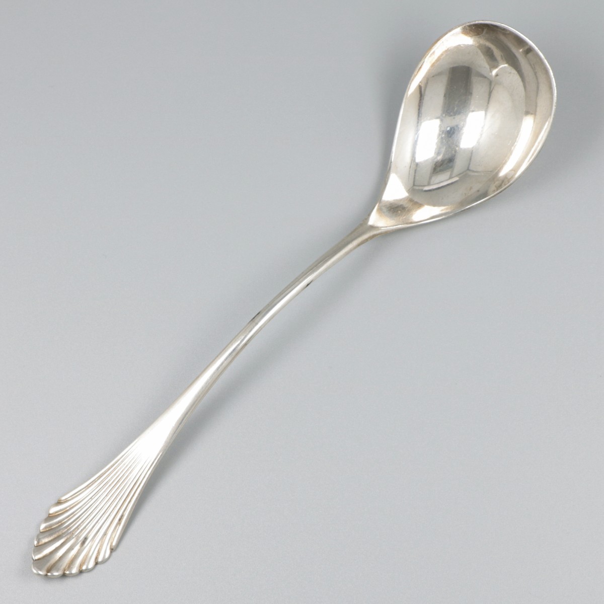 Compote-lepel zilver.