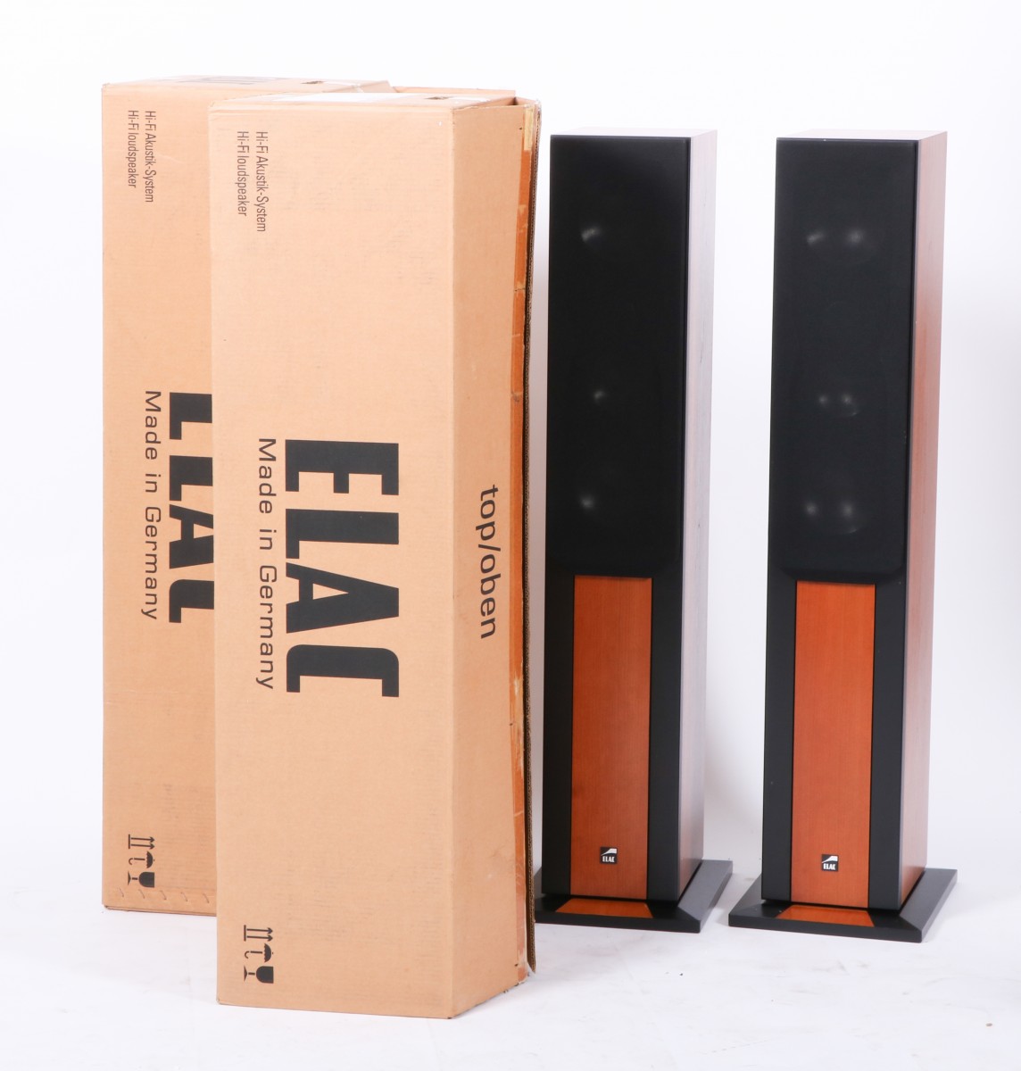Een set van (2) HiFi luidsprekers, Elac, 21e eeuw.