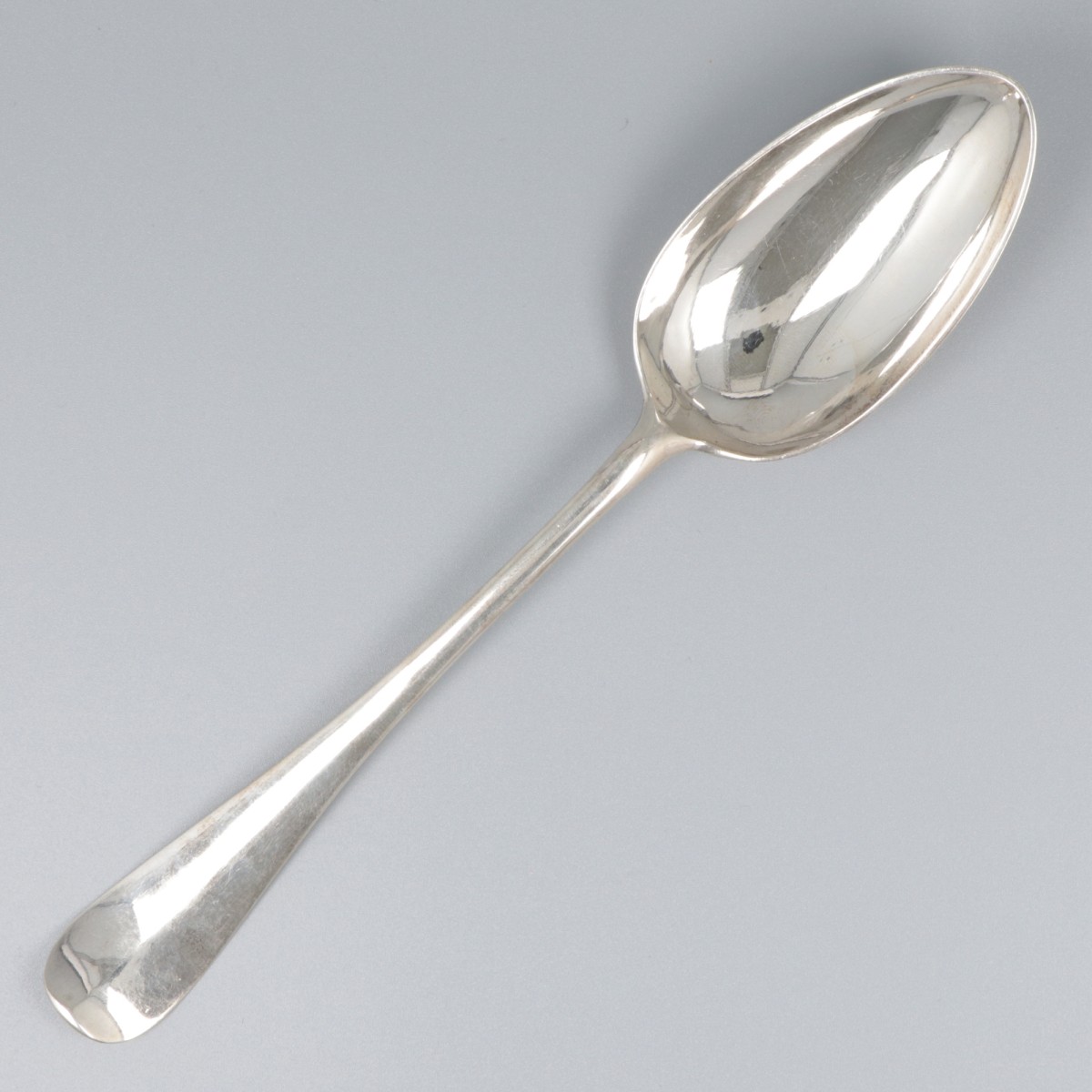 Dinerlepel (Amsterdam, 1807-1809) zilver.