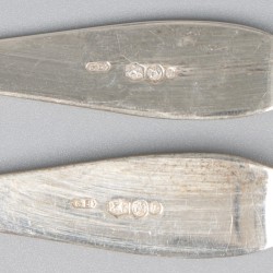 4-delig lot botermesjes & kaasstekers zilver.