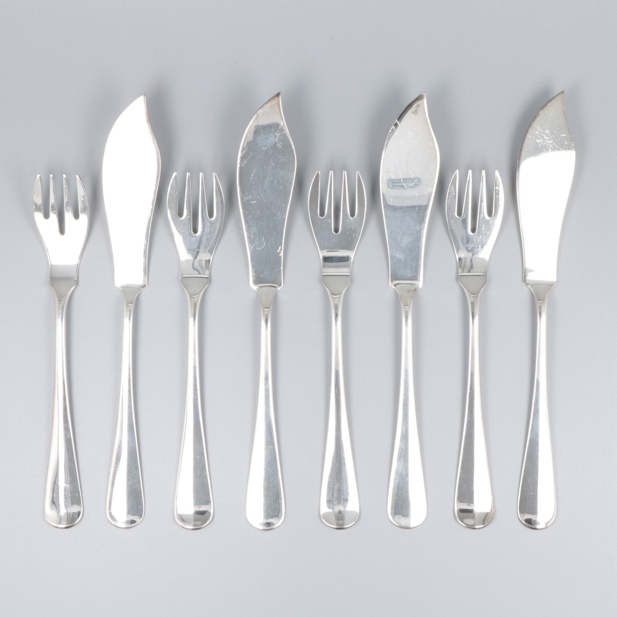 8-delige set visbestek zilver.