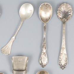 13-delig lot zoutlepeltjes zilver.