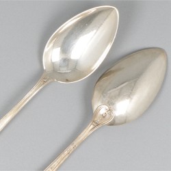 6-delige set dessertlepels zilver.