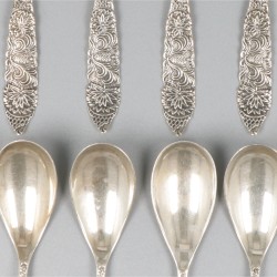 12-delige set theelepels zilver.
