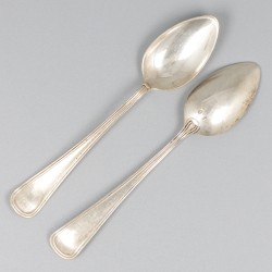10-delige set thee- / koffielepels zilver.