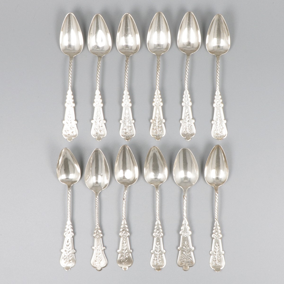 12-delige set koffielepels zilver.